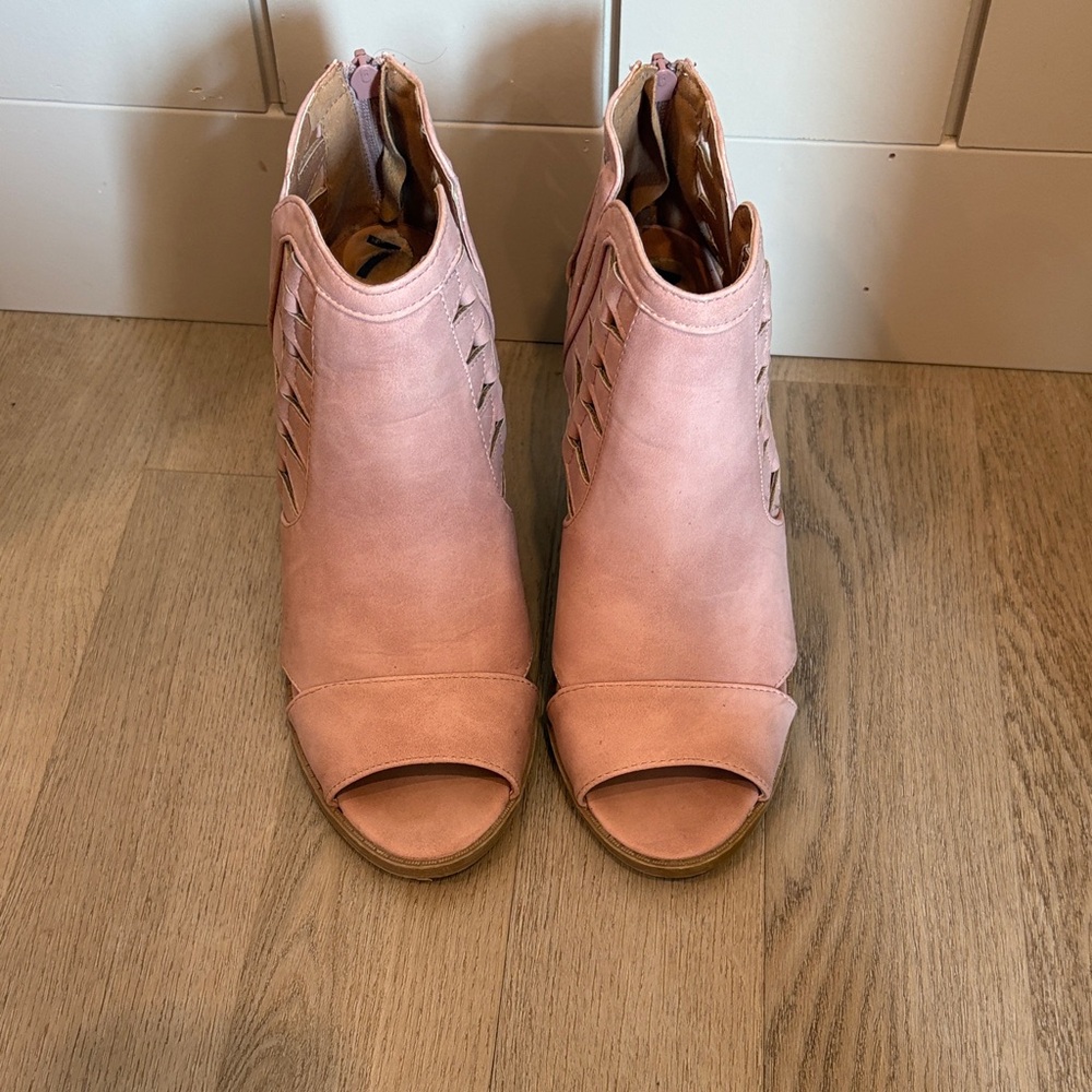 Qupid Blush Peep-Toe Ankle Booties